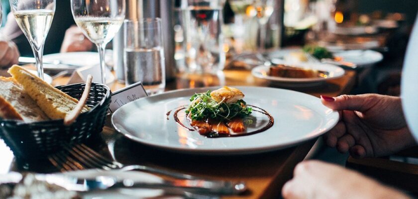 Tips for Hosting a Fine Dining Experience at Home